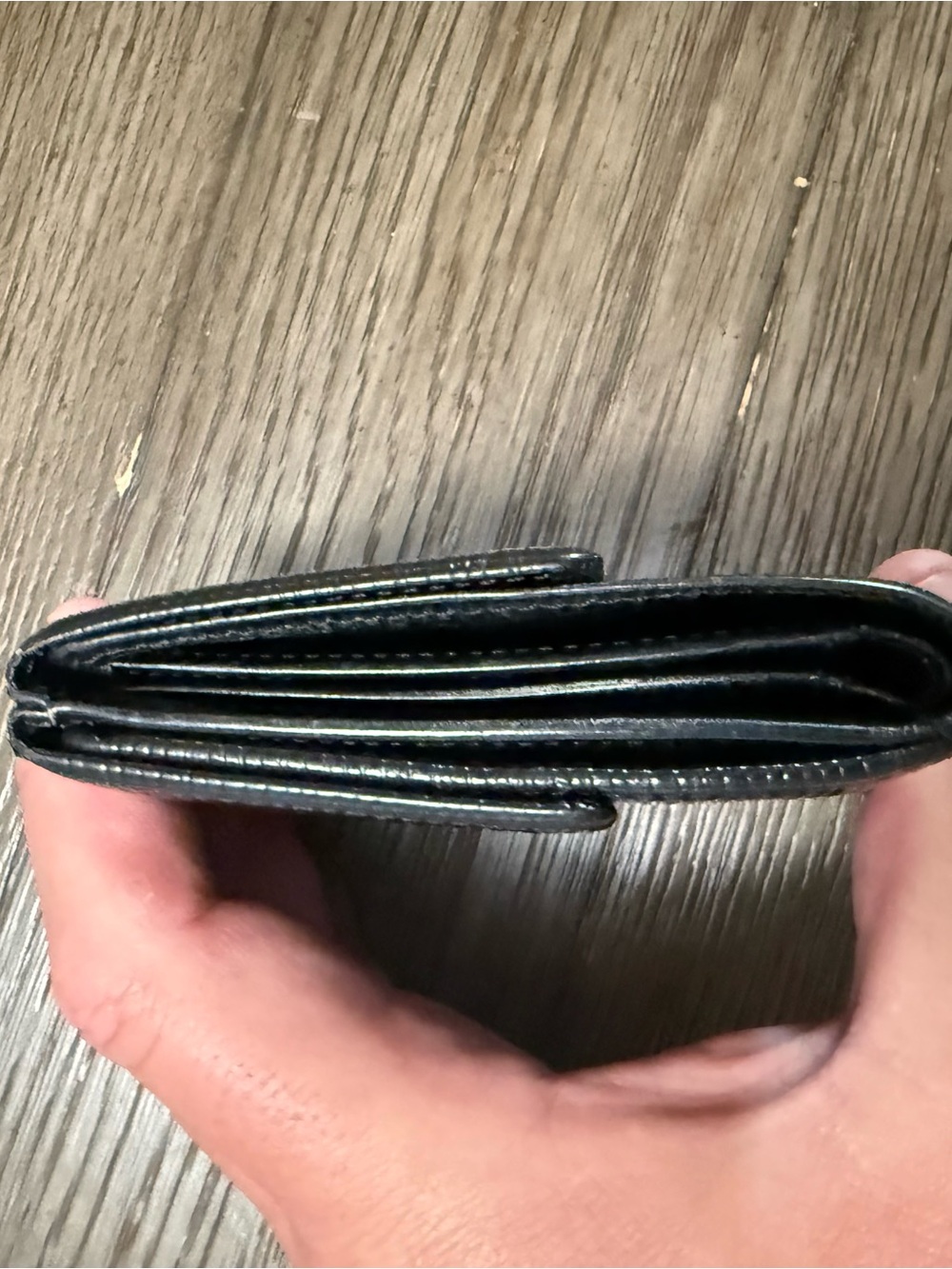 Louis Vuitton Black Textured Leather Bifold Wallet-COA included - Picture 2 of 7